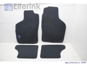 New Set of mats Saab 9-3 Price € 36,30 Inclusive VAT offered by Auto Demontage Elferink B.V.