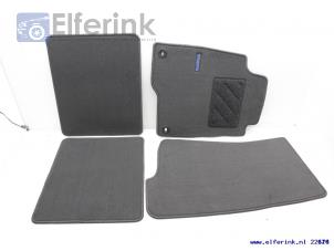 New Set of mats Volvo 9-Serie Price € 30,25 Inclusive VAT offered by Auto Demontage Elferink B.V.