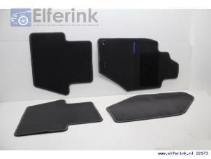 New Set of mats Volvo 850 Price € 30,25 Inclusive VAT offered by Auto Demontage Elferink B.V.