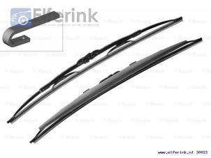 New Set of wiper blades Saab 9-5 Price € 40,54 Inclusive VAT offered by Auto Demontage Elferink B.V.