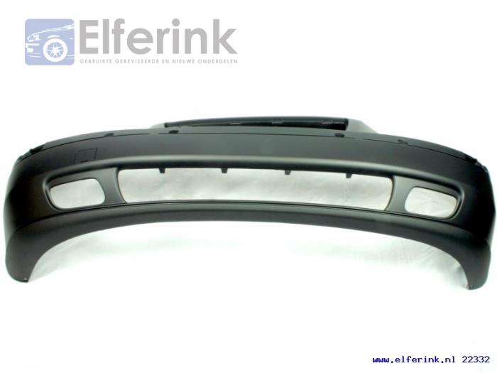 Front bumper from a Volvo V70 2003