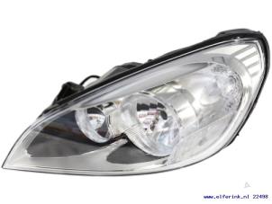 New Headlight, left Volvo V60 Price € 260,15 Inclusive VAT offered by Auto Demontage Elferink B.V.