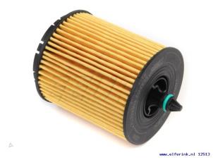 Nya Oljefilter Saab 9-3 03- Pris € 9,08 Inklusive moms erbjuds av Auto Demontage Elferink B.V.