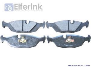 New Rear brake pad Saab 9000 Price € 24,20 Inclusive VAT offered by Auto Demontage Elferink B.V.
