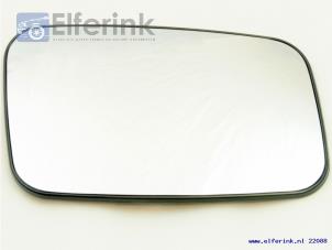 New Mirror glass, right Volvo S70 01- Price € 21,18 Inclusive VAT offered by Auto Demontage Elferink B.V.