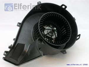 Nuevos Motor de ventilador de calefactor Saab 9-3 03- Precio € 200,26 IVA incluido ofrecido por Auto Demontage Elferink B.V.