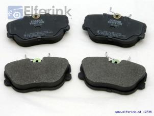 New Front brake pad Saab 900 Price € 24,20 Inclusive VAT offered by Auto Demontage Elferink B.V.
