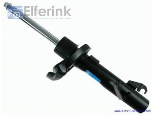 New Front shock absorber rod, right Volvo V50 Price € 96,80 Inclusive VAT offered by Auto Demontage Elferink B.V.