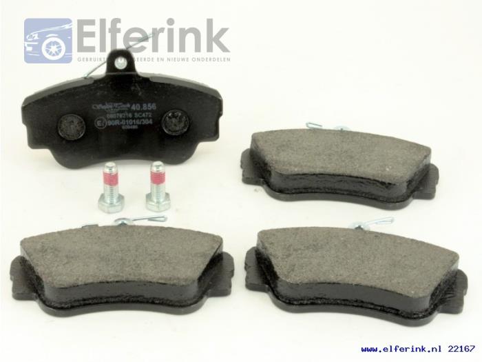 Front brake pad from a Volvo 4-Serie 1990