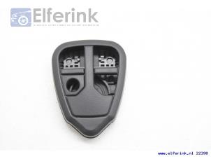 New Remote control kit Volvo V70 Price € 8,47 Inclusive VAT offered by Auto Demontage Elferink B.V.