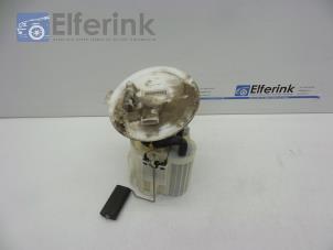Used Electric fuel pump Opel Astra H (L48) 1.6 16V Twinport Price € 50,00 Margin scheme offered by Auto Demontage Elferink B.V.