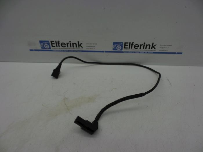 Gebrauchte Kurbelwelle Sensor Opel Omega B Caravan (21/22/23) 2.2 16V Preis € 25,00 Margenregelung angeboten von Auto Demontage Elferink B.V.