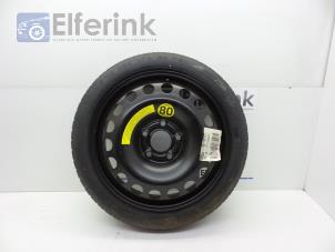 Used Space-saver spare wheel Opel Signum (F48) 2.2 DGI 16V Price € 25,00 Margin scheme offered by Auto Demontage Elferink B.V.