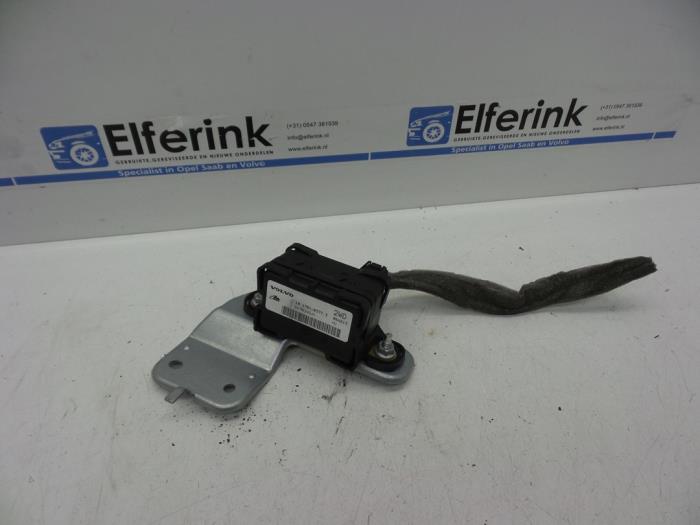 Begagnade ABS-sensor Volvo V70 (SW) 2.4 D5 20V Pris € 70,00 Marginaltabell erbjuds av Auto Demontage Elferink B.V.