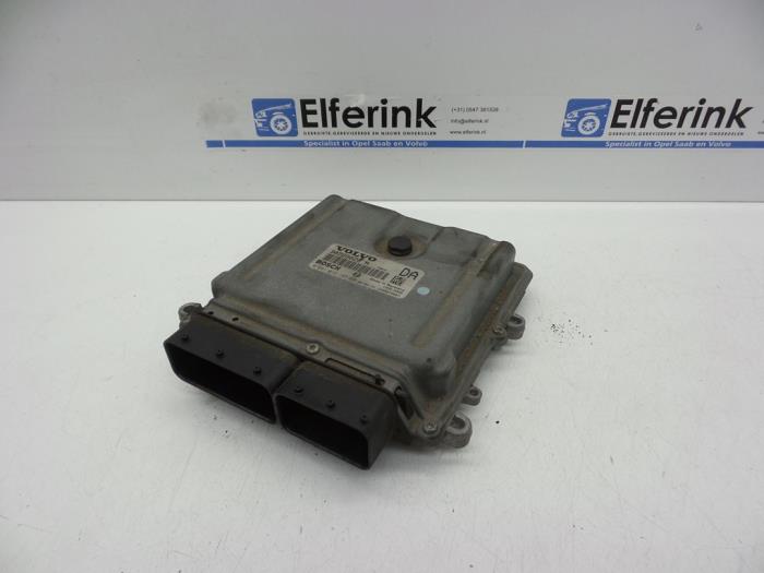 Used Injection computer Volvo V70 (SW) 2.4 D5 20V Price € 100,00 Margin scheme offered by Auto Demontage Elferink B.V.