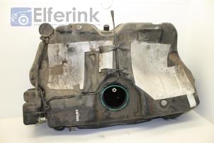 Usagé Réservoir de carburant Saab 9-5 Prix € 125,00 Règlement à la marge proposé par Auto Demontage Elferink B.V.