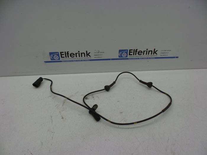 Begagnade ABS-sensor Volvo S60 I (RS/HV) 2.4 20V 140 Pris € 25,00 Marginaltabell erbjuds av Auto Demontage Elferink B.V.