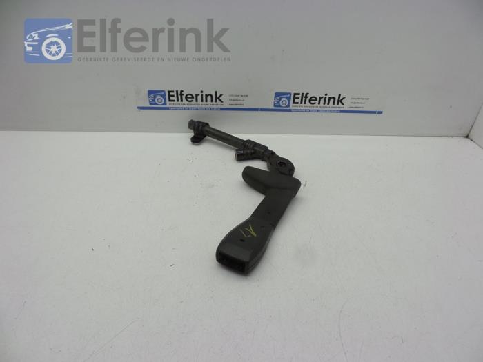 Front seatbelt buckle, left from a Volvo V50 (MW) 1.6 D 16V 2009