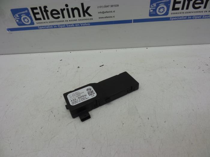 Gebrauchte Fernbedienung Set Opel Astra J Sports Tourer (PD8/PE8/PF8) 1.7 CDTi 16V Preis € 25,00 Margenregelung angeboten von Auto Demontage Elferink B.V.