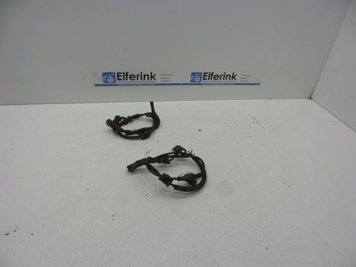Begagnade ABS-sensor Opel Astra J Sports Tourer (PD8/PE8/PF8) 1.4 Turbo 16V Bi-Fuel Pris € 40,00 Marginaltabell erbjuds av Auto Demontage Elferink B.V.