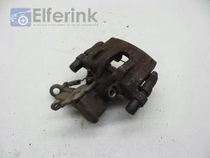 Used Rear brake calliper, right Opel Signum (F48) 2.2 DGI 16V Price € 50,00 Margin scheme offered by Auto Demontage Elferink B.V.