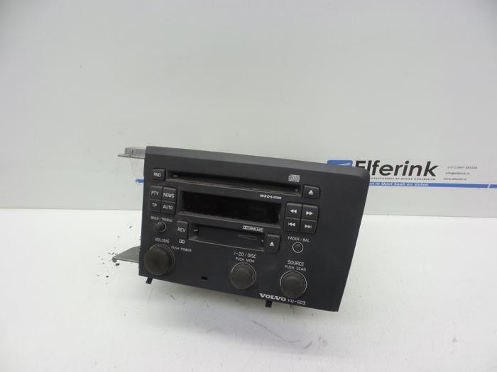 Radio CD player Volvo V70 2.4 20V 140 HU603 VOLVO