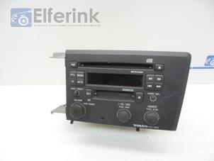 Usagé Radio/Lecteur CD Volvo V70 (SW) 2.4 T 20V Prix € 75,00 Règlement à la marge proposé par Auto Demontage Elferink B.V.