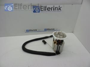 Used Electric fuel pump Volvo V60 I (FW/GW) 2.0 D2 16V Price € 50,00 Margin scheme offered by Auto Demontage Elferink B.V.