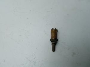 Begagnade Motortemperatursensor Saab 9-3 I (YS3D) 2.2 TiD 16V Pris € 25,00 Marginaltabell erbjuds av Auto Demontage Elferink B.V.