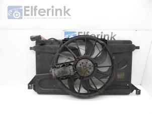 Gebrauchte Kühlrippe Motor Volvo V50 (MW) 2.0 D 16V Preis € 50,00 Margenregelung angeboten von Auto Demontage Elferink B.V.