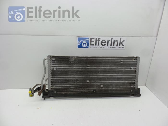 Air conditioning condenser from a Opel Tigra (75) 1.6i 16V 1997