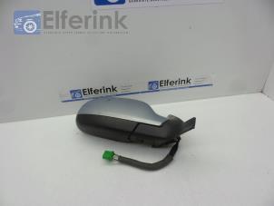 Used Wing mirror, right Volvo S80 (TR/TS) 2.4 T Turbo 20V Price € 50,00 Margin scheme offered by Auto Demontage Elferink B.V.