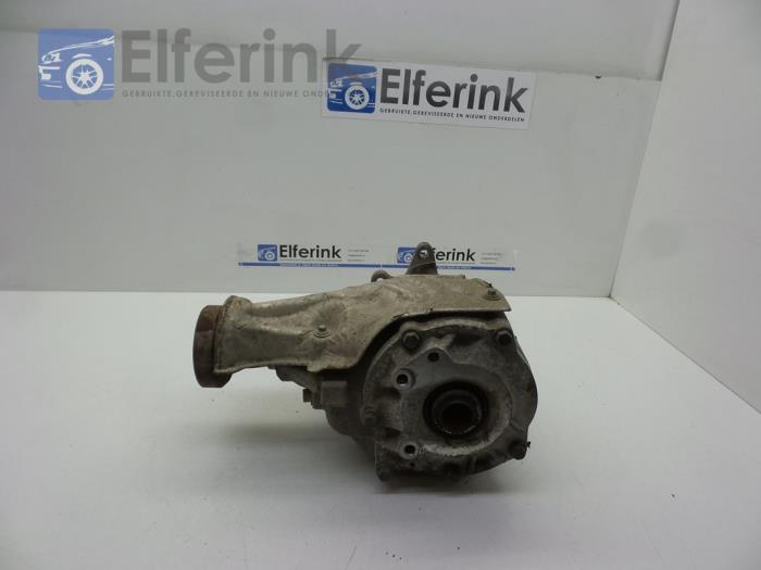 Front differential from a Volvo XC70 (BZ) 2.4 D5 20V AWD 2008