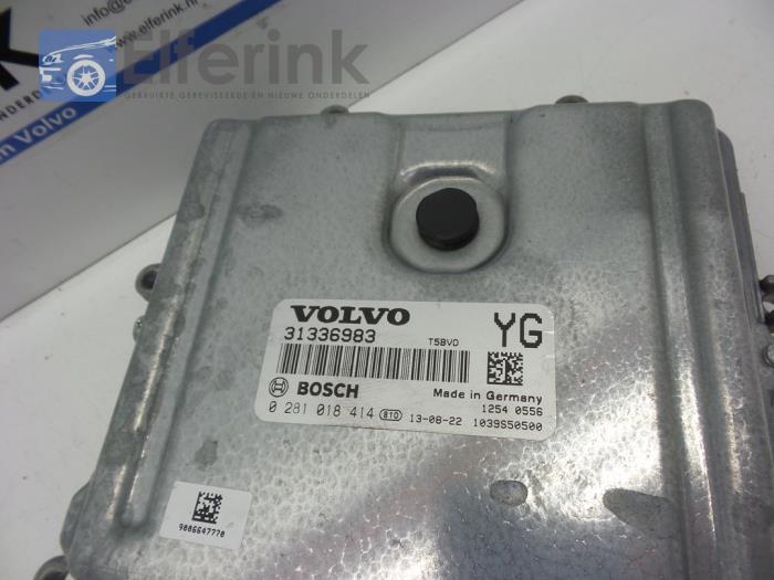 Ordenadores de inyección de un Volvo XC60 I (DZ) 2.4 D3/D4 20V AWD 2014