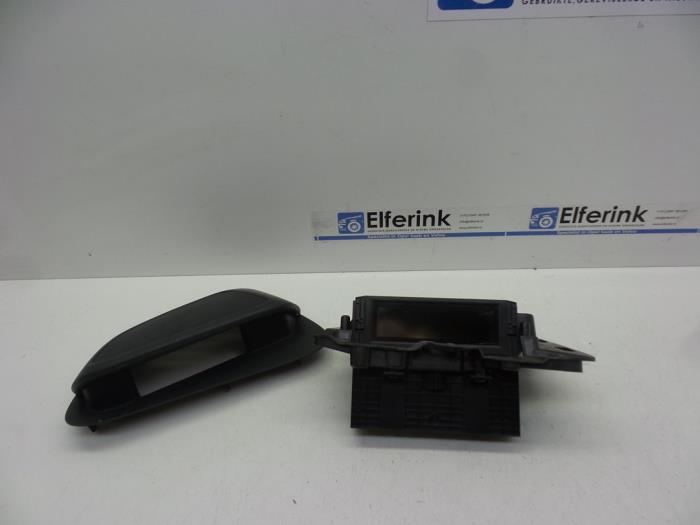 Begagnade Innerdisplay Volvo XC60 Pris € 40,00 Marginaltabell erbjuds av Auto Demontage Elferink B.V.