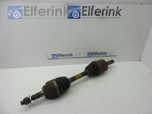 Used Front drive shaft, right Opel Zafira (F75) 2.2 DTI 16V Price € 50,00 Margin scheme offered by Auto Demontage Elferink B.V.