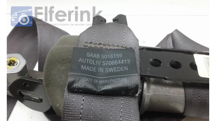 Tensor de cinturón de seguridad derecha de un Saab 9-5 (YS3E) 2.0t 16V 1999
