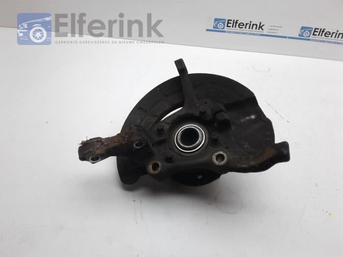 Knuckle, front right from a Volvo S70 2.5 10V BiFuel 1999