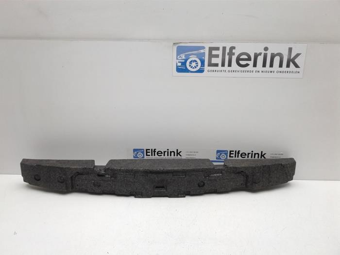 Front bumper foam support bar