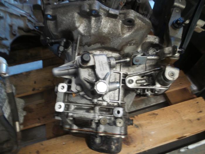 Gebrauchte Getriebe Opel Corsa C (F08/68) 1.7 DI 16V Preis € 175,00 Margenregelung angeboten von Auto Demontage Elferink B.V.