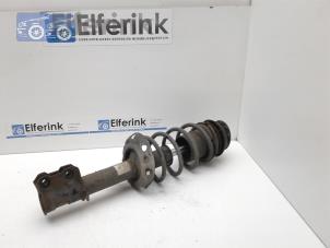 Used Front shock absorber rod, right Opel Corsa C (F08/68) 1.0 12V Twin Port Price € 35,00 Margin scheme offered by Auto Demontage Elferink B.V.