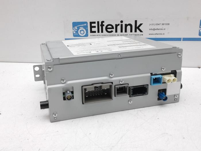 Radio CD player Volvo V60 I 2.0 D3 20V 31358321AA VOLVO