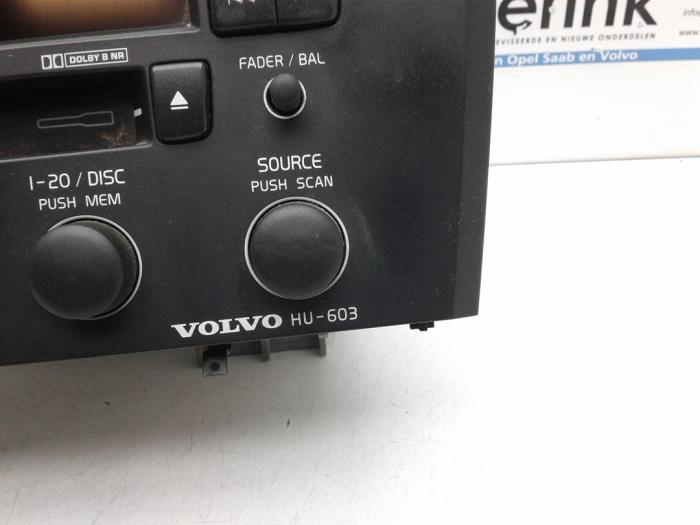Radio CD player Volvo V70 2.4 D5 20V HU603 VOLVO