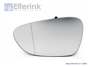 New Mirror glass, left Saab 9-5 Price € 133,10 Inclusive VAT offered by Auto Demontage Elferink B.V.