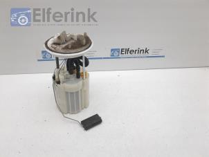 Used Electric fuel pump Opel Corsa D 1.2 16V Price € 30,00 Margin scheme offered by Auto Demontage Elferink B.V.