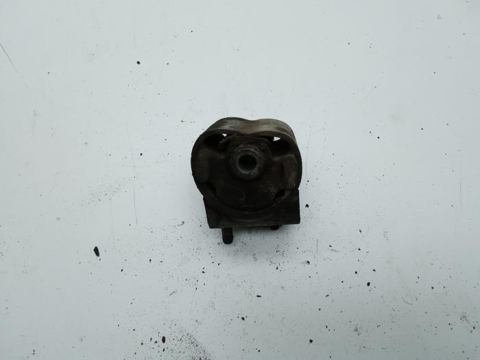 Usagé Support moteur Saab 900 I 2.0 GLS Prix € 25,00 Règlement à la marge proposé par Auto Demontage Elferink B.V.