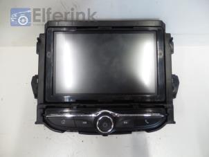 Usados Controlador de pantalla multimedia Opel Karl 1.0 12V Precio € 350,00 Norma de margen ofrecido por Auto Demontage Elferink B.V.