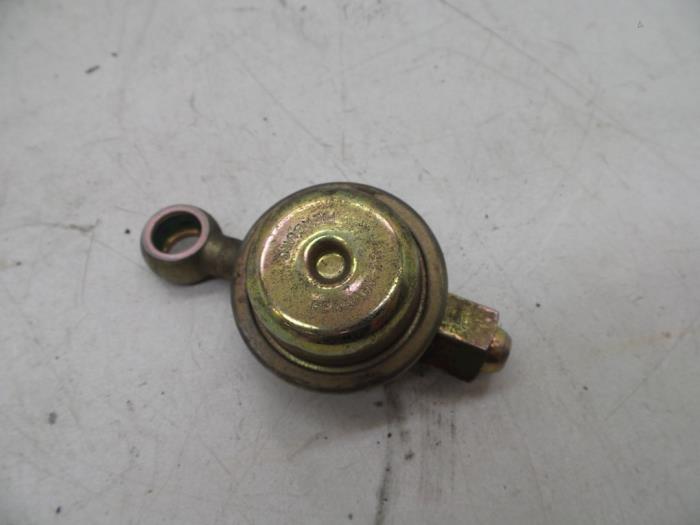 Begagnade Bränsletrycksregulator Saab 9000 Pris € 25,00 Marginaltabell erbjuds av Auto Demontage Elferink B.V.