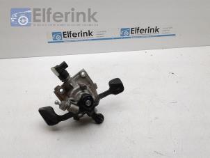 Used Gearbox mechanism Opel Karl 1.0 12V Price € 75,00 Margin scheme offered by Auto Demontage Elferink B.V.