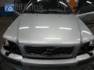 Used Bonnet Volvo V40 (VW) 2.0 16V Price € 100,00 Margin scheme offered by Auto Demontage Elferink B.V.